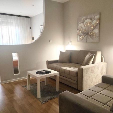 Apartments & Accommodation Stojic Novi Sad Buitenkant foto