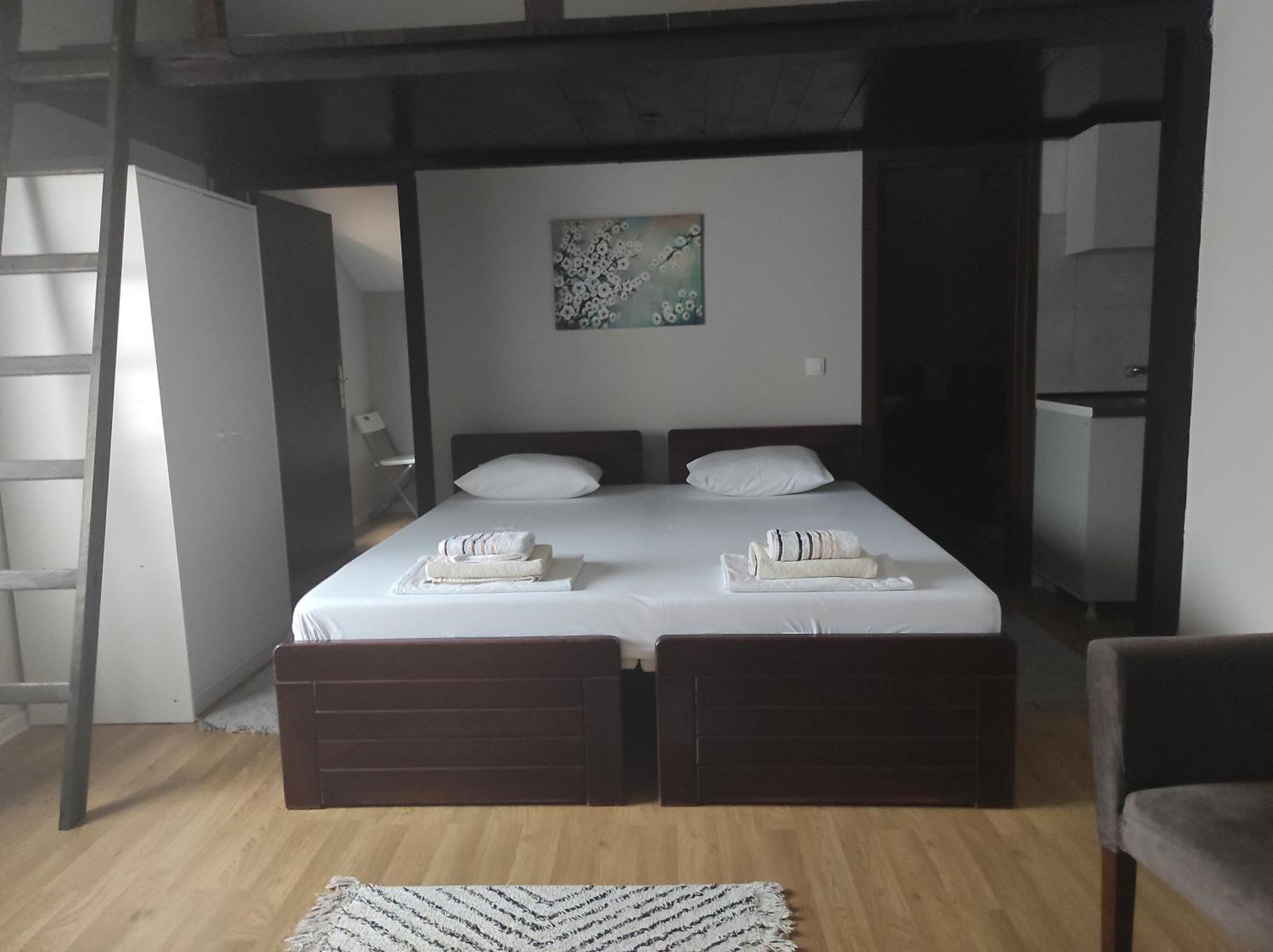 Apartments & Accommodation Stojic Novi Sad Buitenkant foto